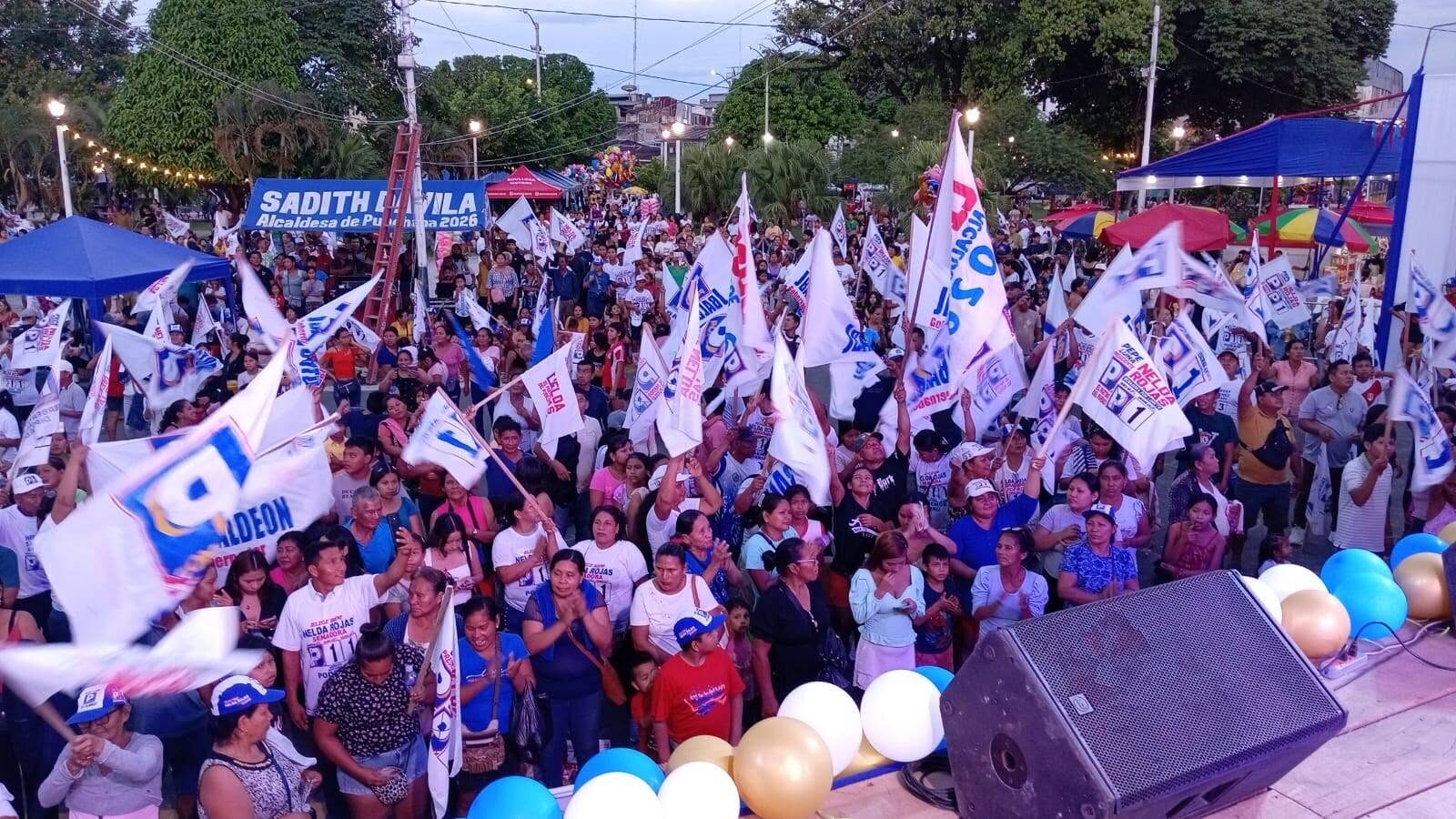 Los motocarristas se suman. Imagen pública de la página oficial de J. Baldeón.